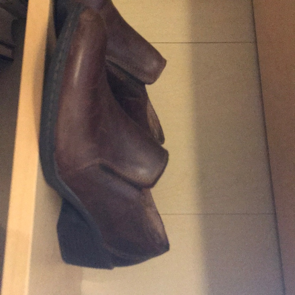 Classic comfort slip on loafers.